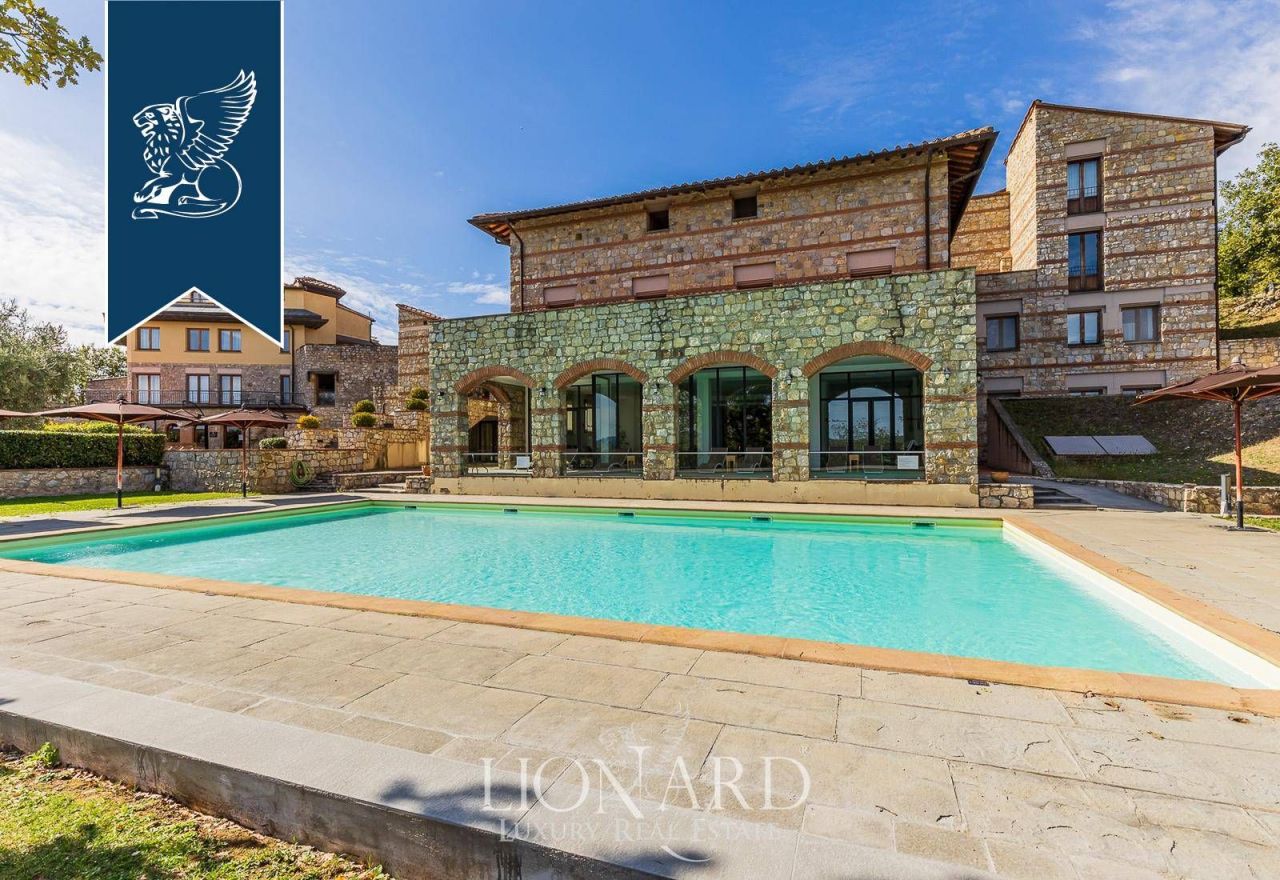 Hôtel à Sienne, Italie, 5 455 m² - image 11