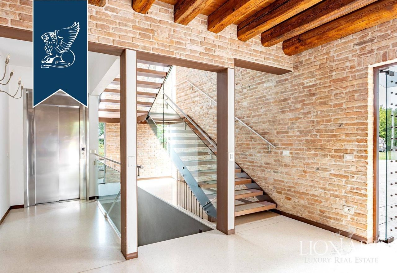 Villa à Venise, Italie, 1 600 m² - image 11