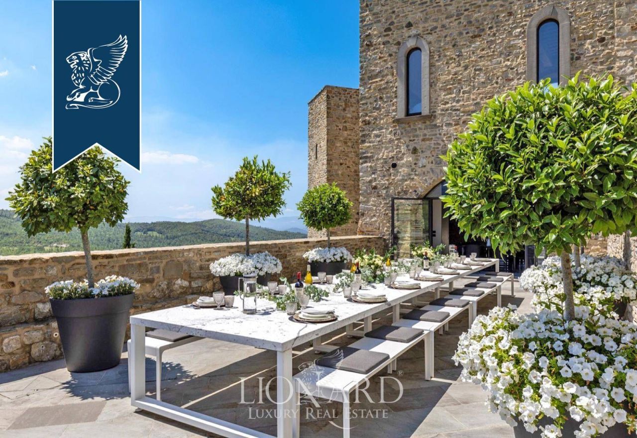 Castello a Pieve Santo Stefano, Italia, 1 355 m² - foto 11