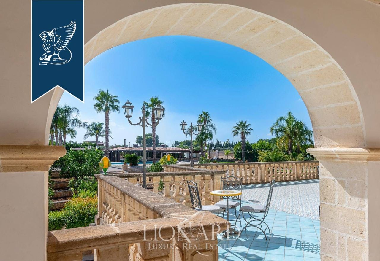 Villa a Taranto, Italia, 1 000 m² - foto 11