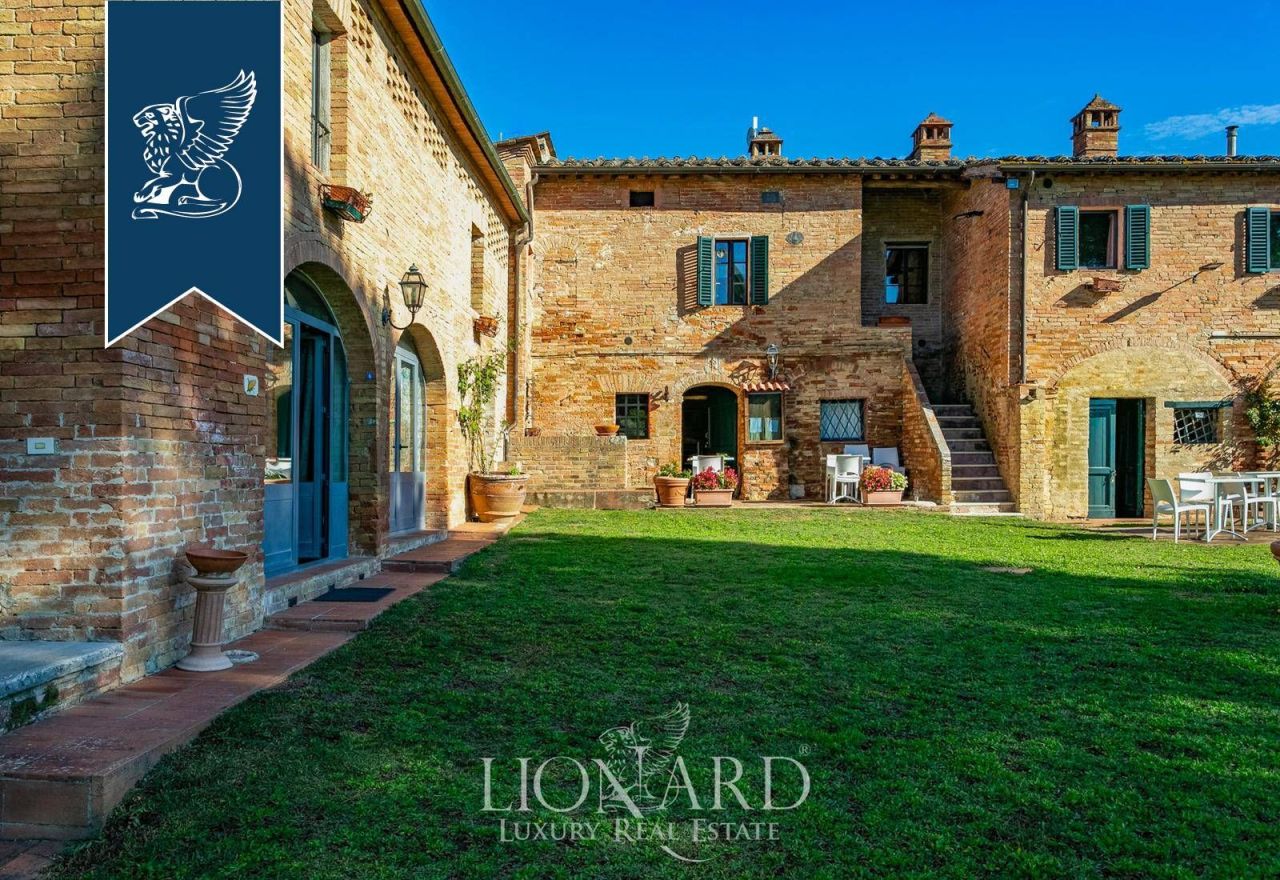 Farm in Siena, Italy, 650 m² - picture 11