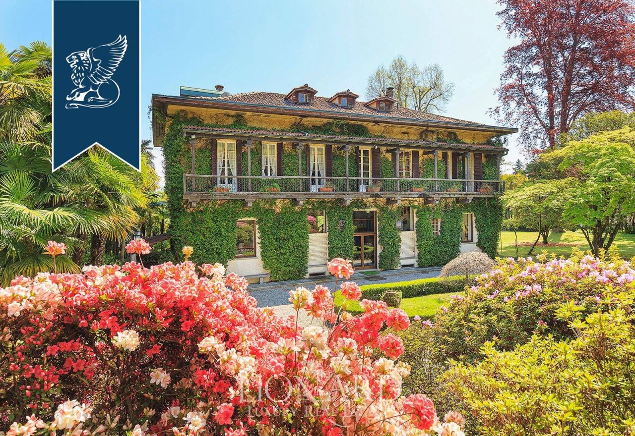 Villa in Baveno, Italy, 1 300 m² - picture 11