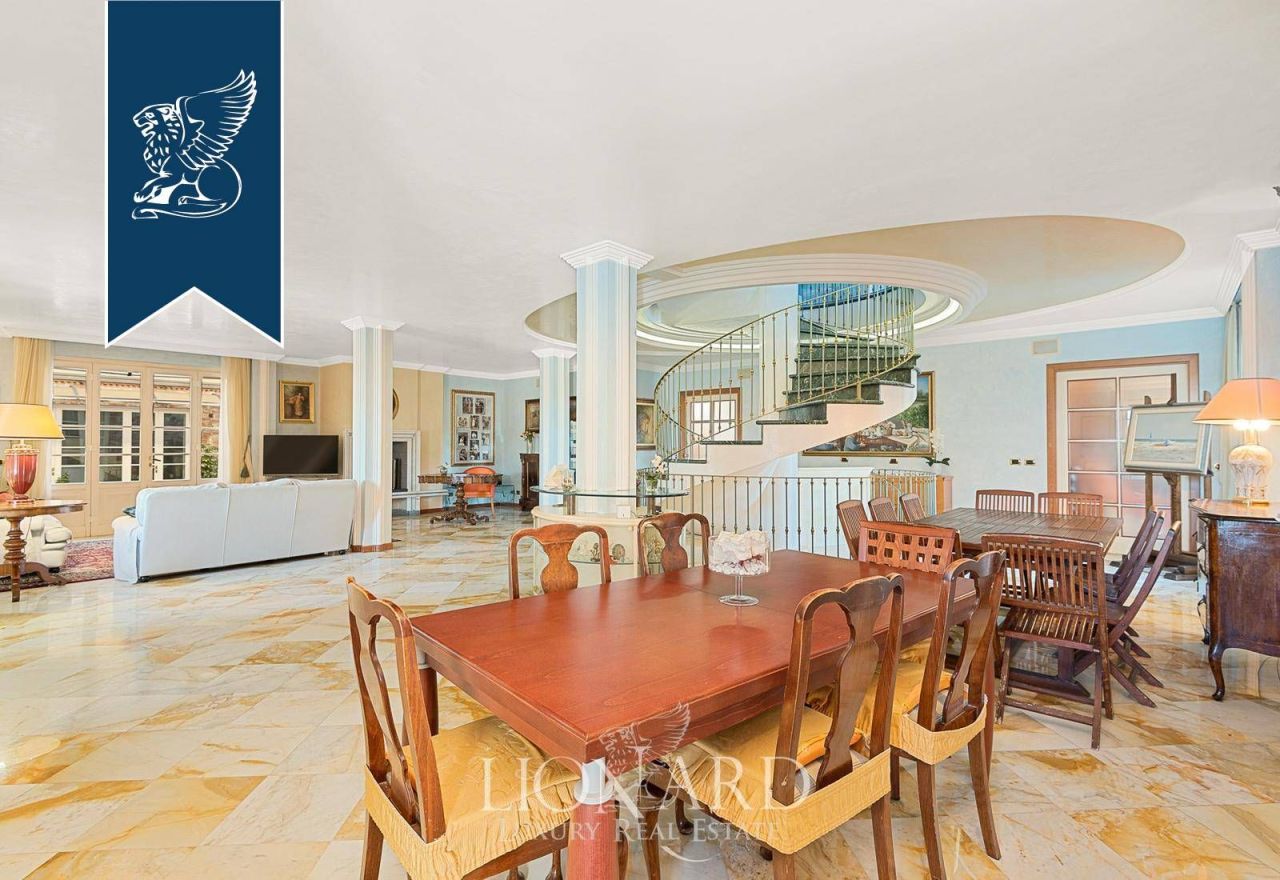 Villa à Lucques, Italie, 1 680 m² - image 11