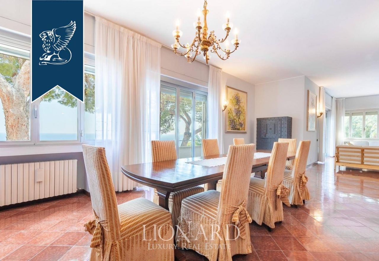 Villa à Bordighera, Italie, 750 m² - image 11