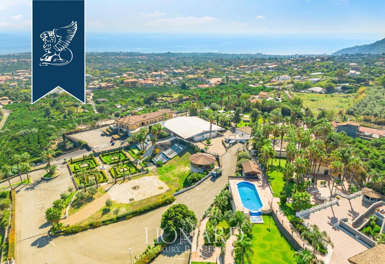 Villa in Acireale, Italy, 1 800 m² - picture 10