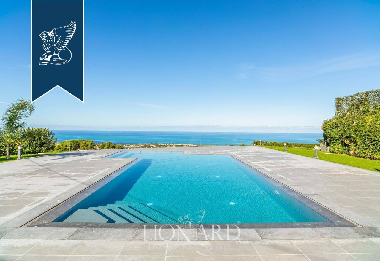 Villa in Trapani, Italy, 300 m² - picture 11