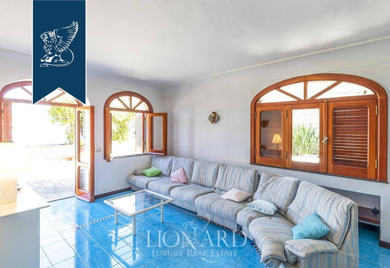 Villa en Nápoles, Italia, 300 m² - imagen 10