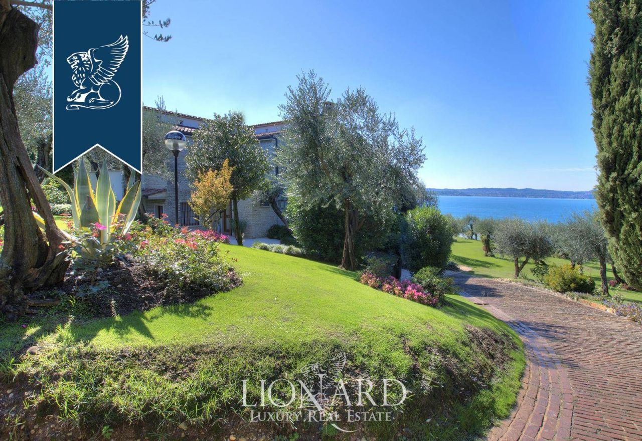 Villa a Sirmione, Italia, 570 m² - foto 10