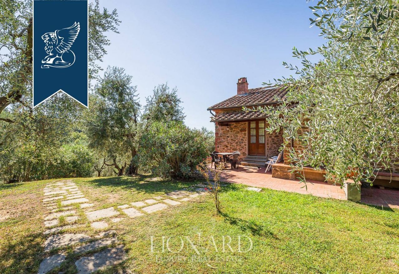 Farm in Pistoia, Italy, 1 800 m² - picture 10