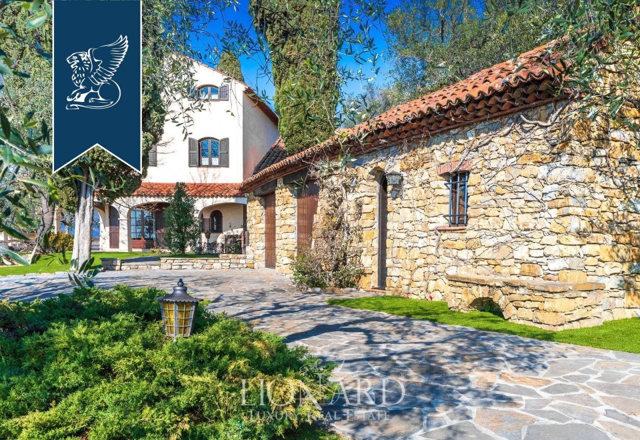 Villa à Imperia, Italie, 360 m² - image 10