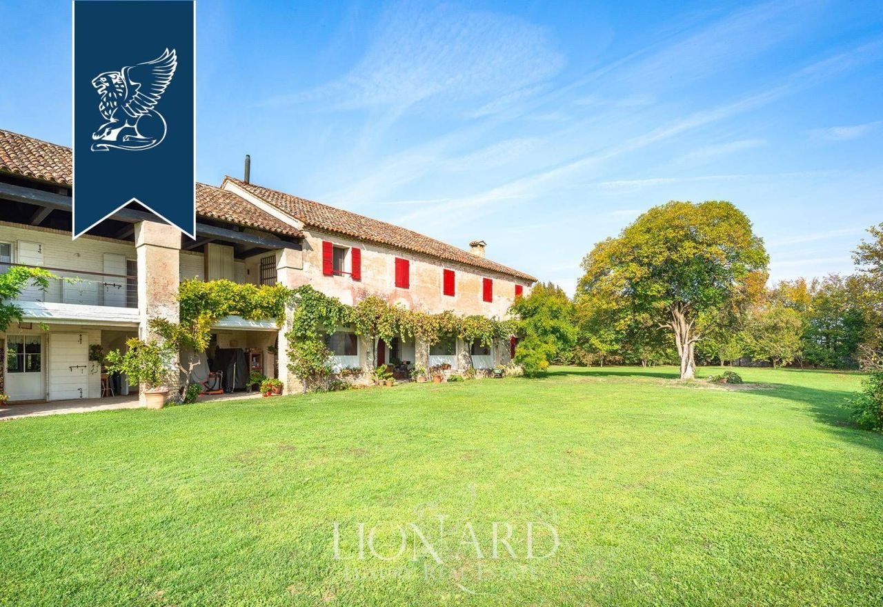 Farm in Treviso, Italy, 900 m² - picture 10