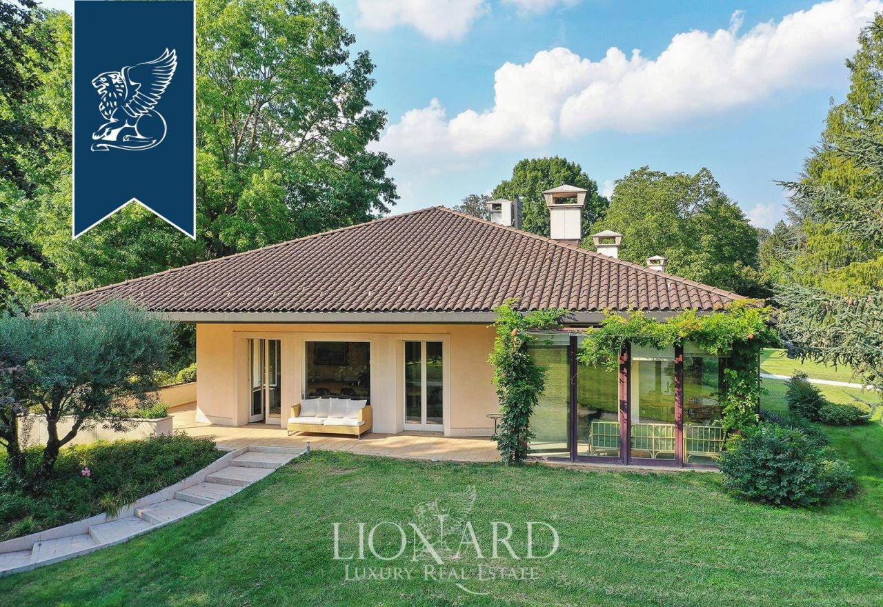 Villa en Casatenovo, Italia, 1 100 m² - imagen 10