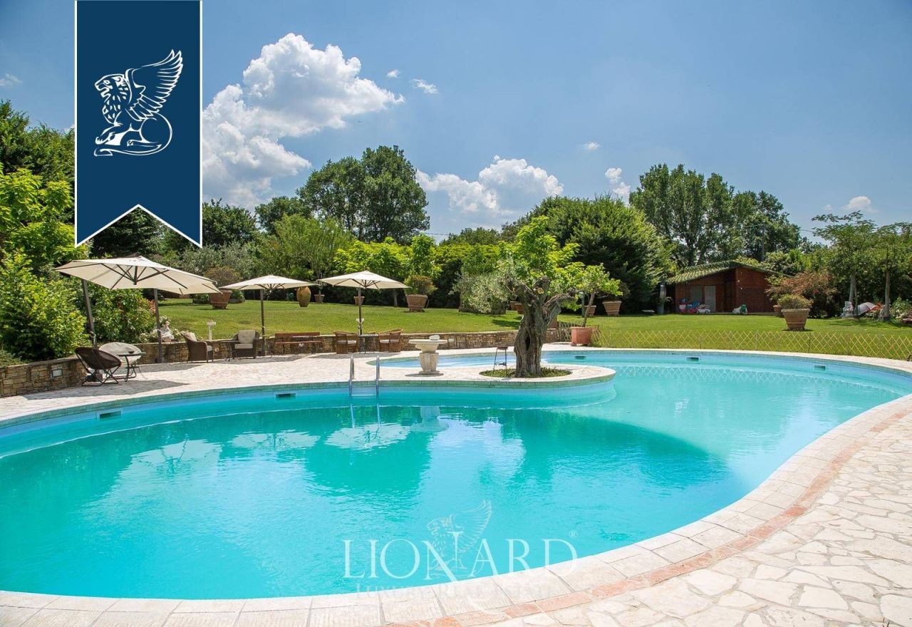 Villa in Arezzo, Italy, 730 m² - picture 10