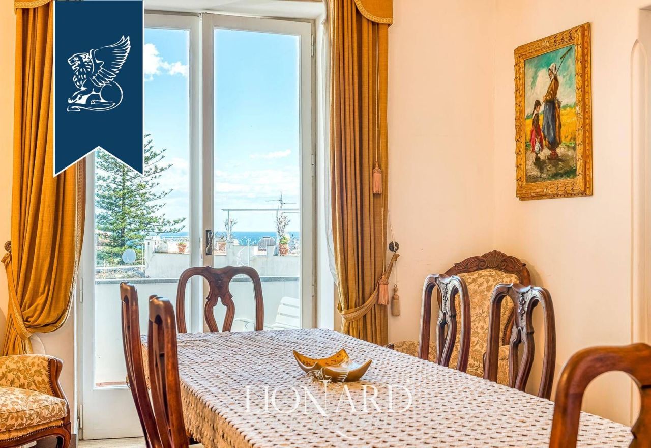 Apartment in Capri, Italy, 450 m² - picture 11