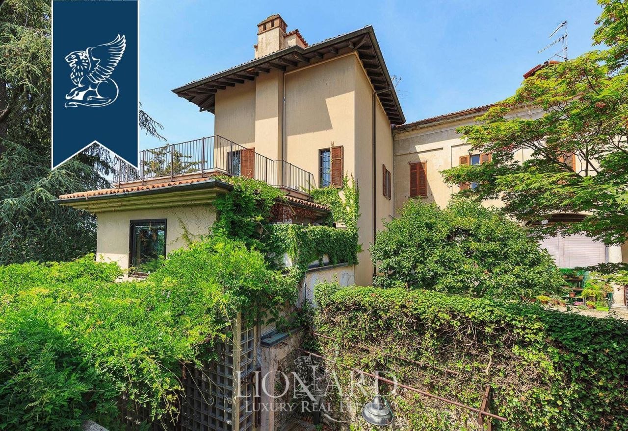 Villa a Varese, Italia, 622 m² - foto 11