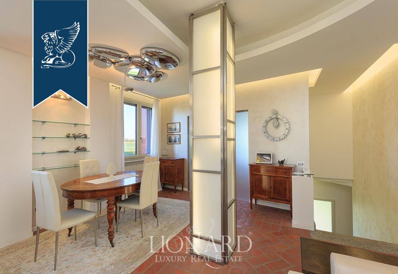 Villa en Milán, Italia, 300 m² - imagen 11