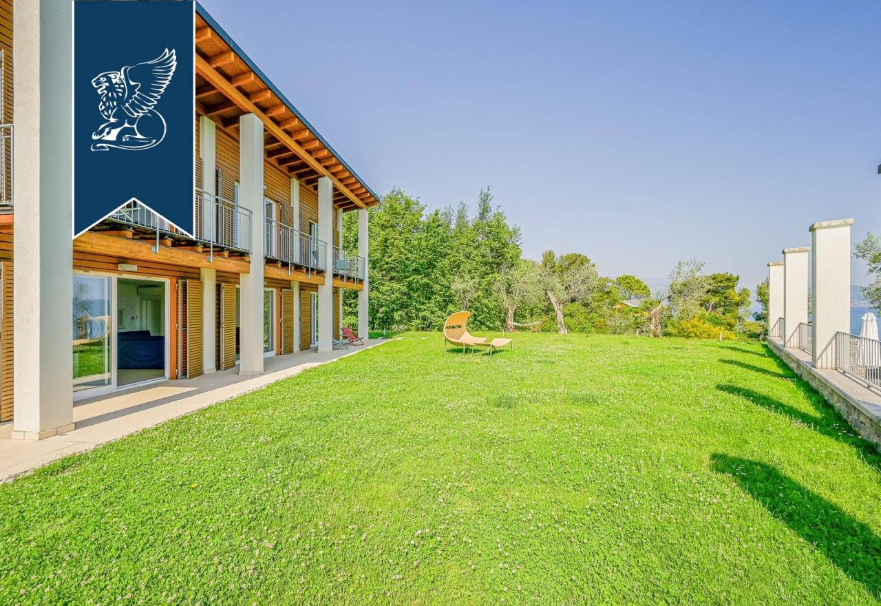 Villa à Brescia, Italie, 436 m² - image 11