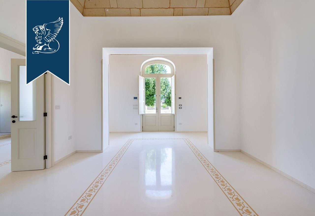 Villa in Lecce, Italy, 215 m² - picture 12