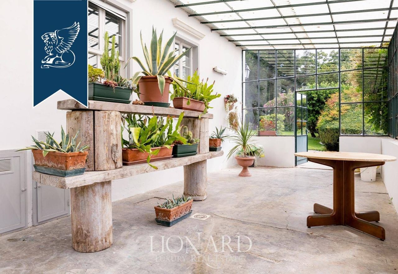 Villa a Pordenone, Italia, 2 300 m² - foto 12