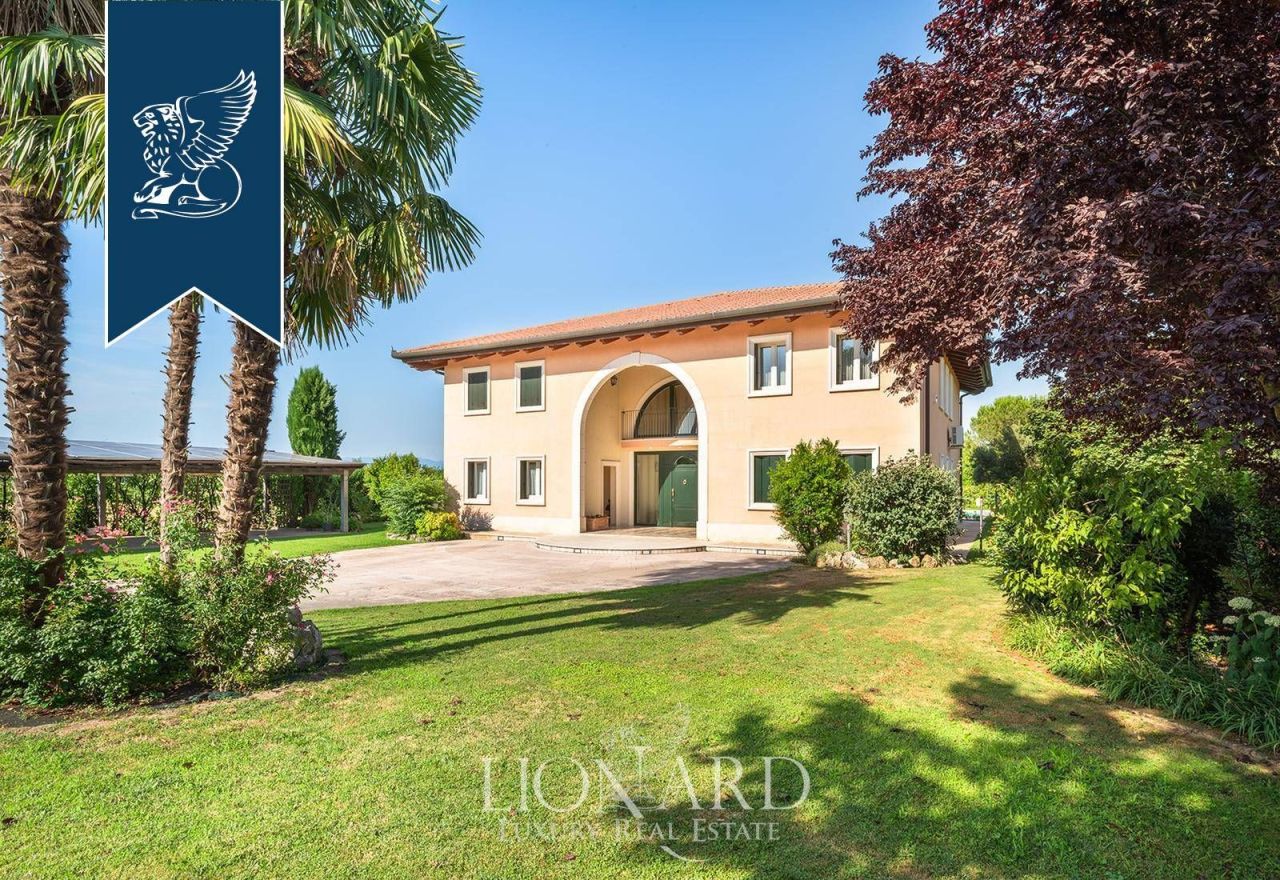 Villa in Vicenza, Italy, 500 m² - picture 12