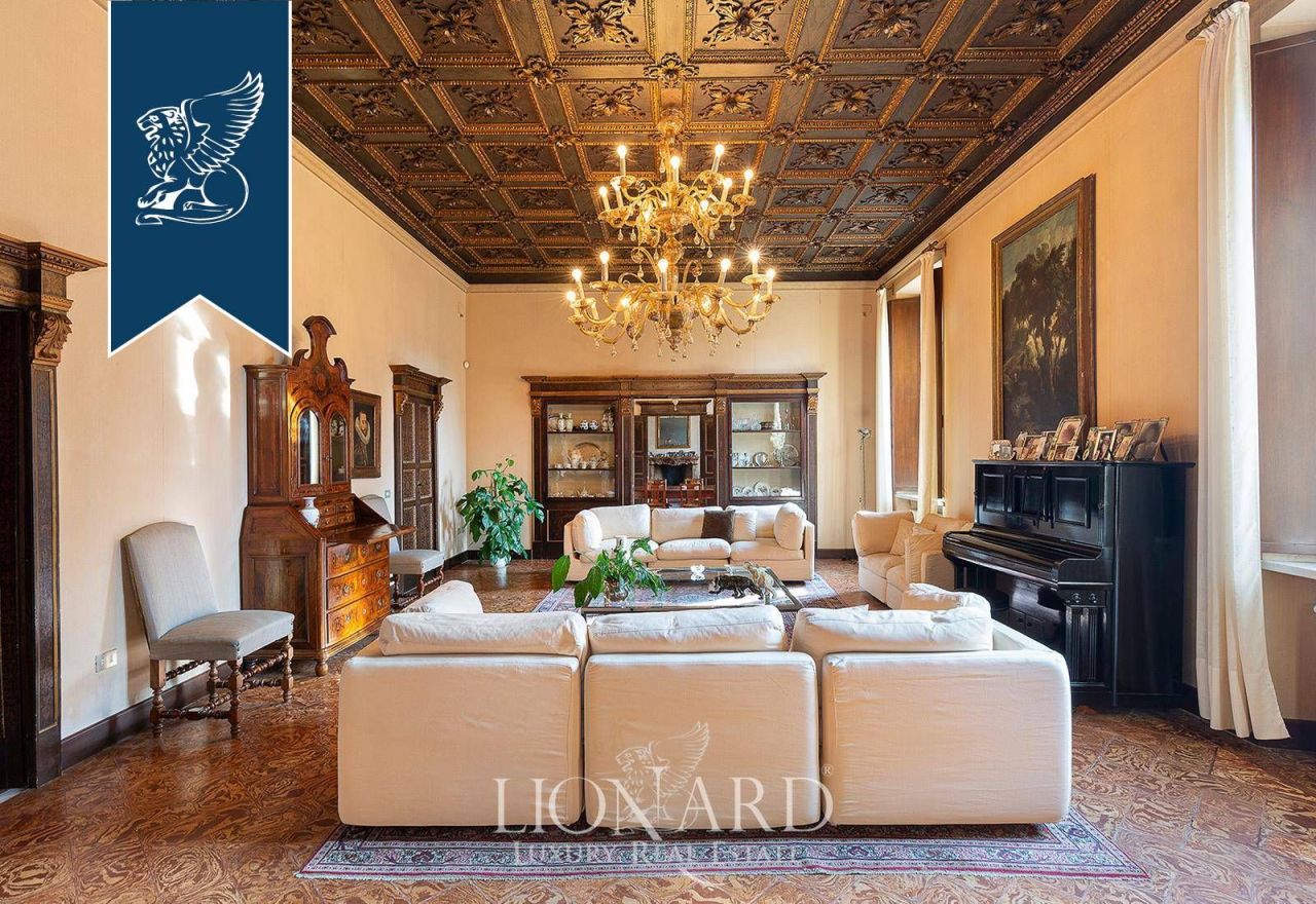 Villa in Cremona, Italy, 1 850 m² - picture 12