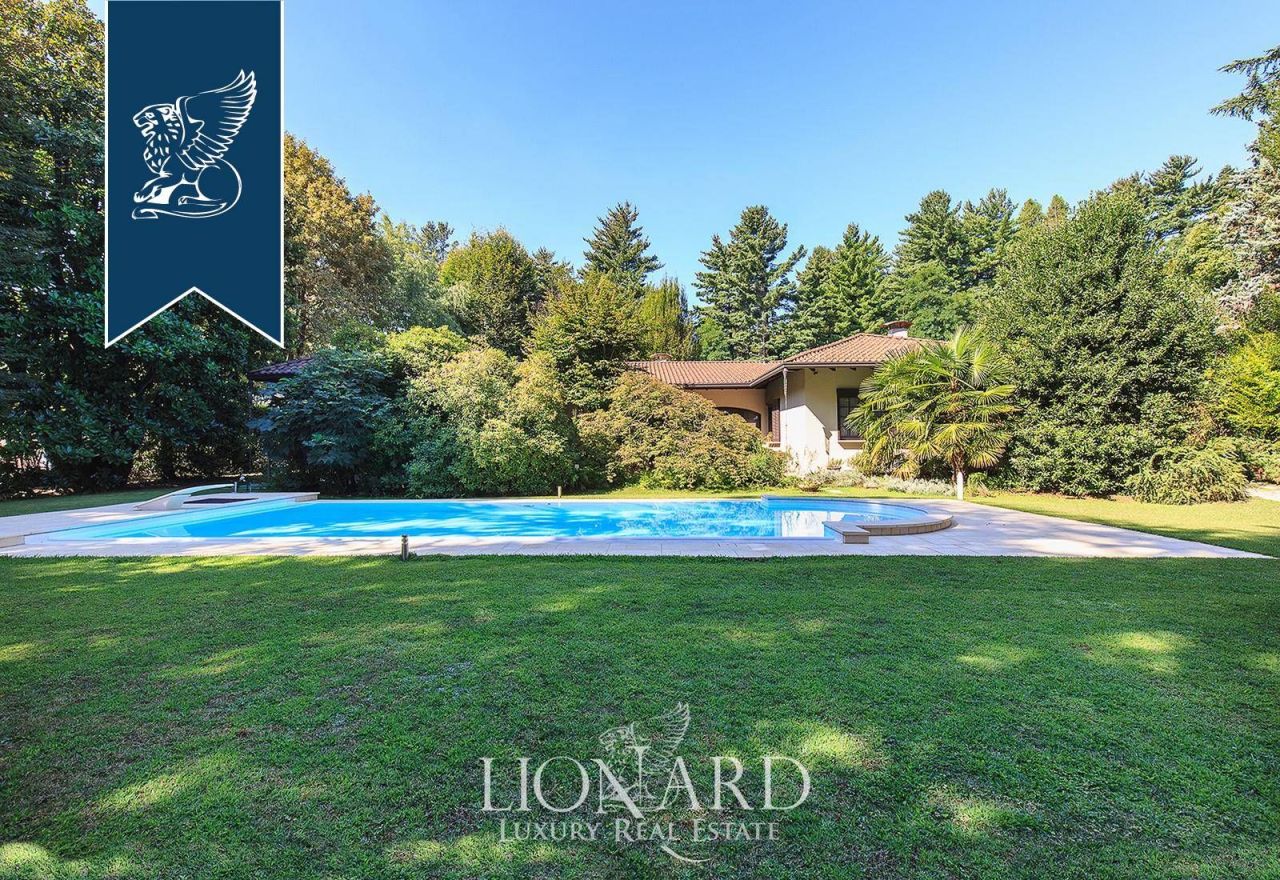 Villa a Varese, Italia, 330 m² - foto 12