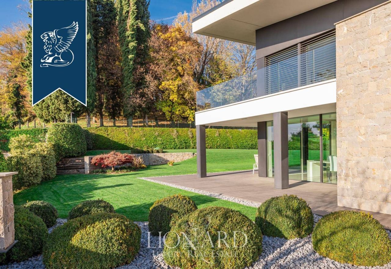 Villa a Bergamo, Italia, 700 m² - foto 12