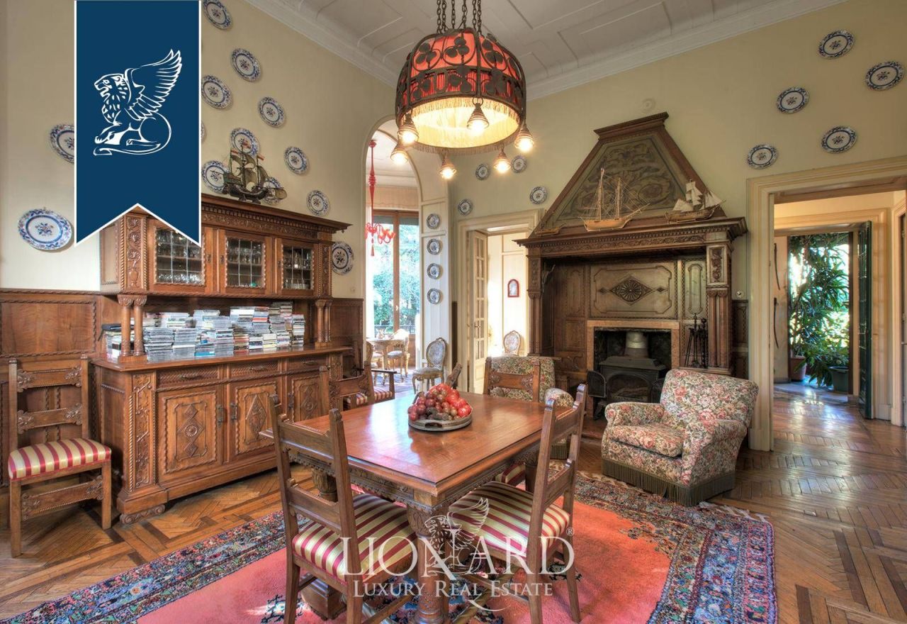 Villa à Stresa, Italie, 600 m² - image 12