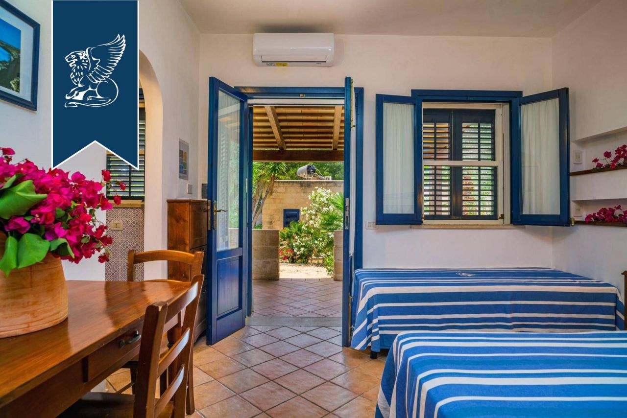 Casa en Favignana, Italia, 2 100 m² - imagen 12