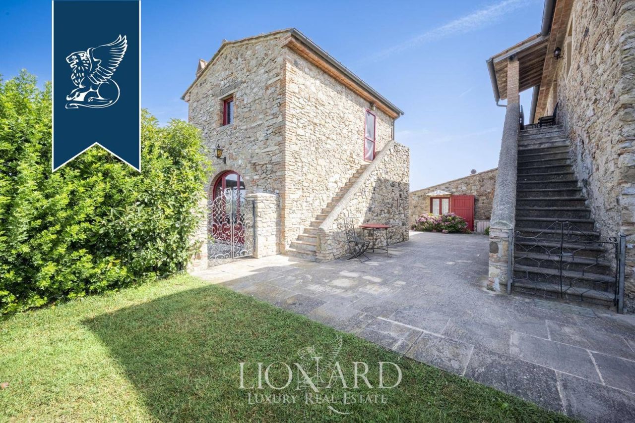 Farm in Montecatini Val di Cecina, Italy, 1 000 m² - picture 12