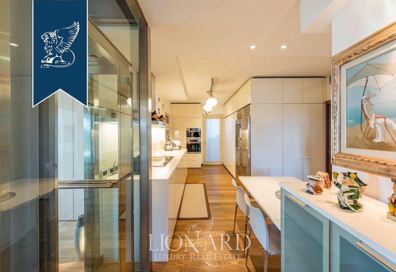 Appartamenti a Monza, Italia, 380 m² - foto 12