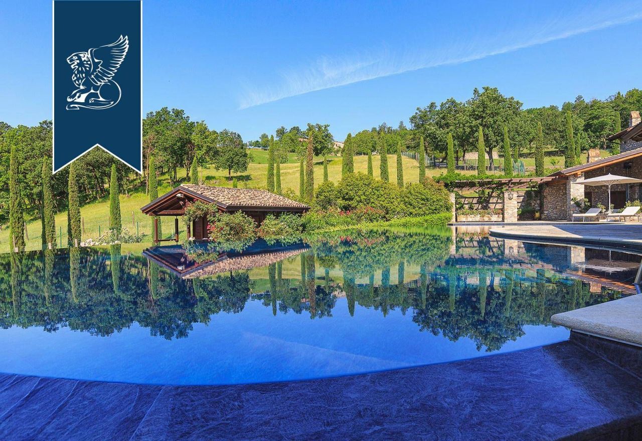 Castillo en Piacenza, Italia, 2 785 m² - imagen 12