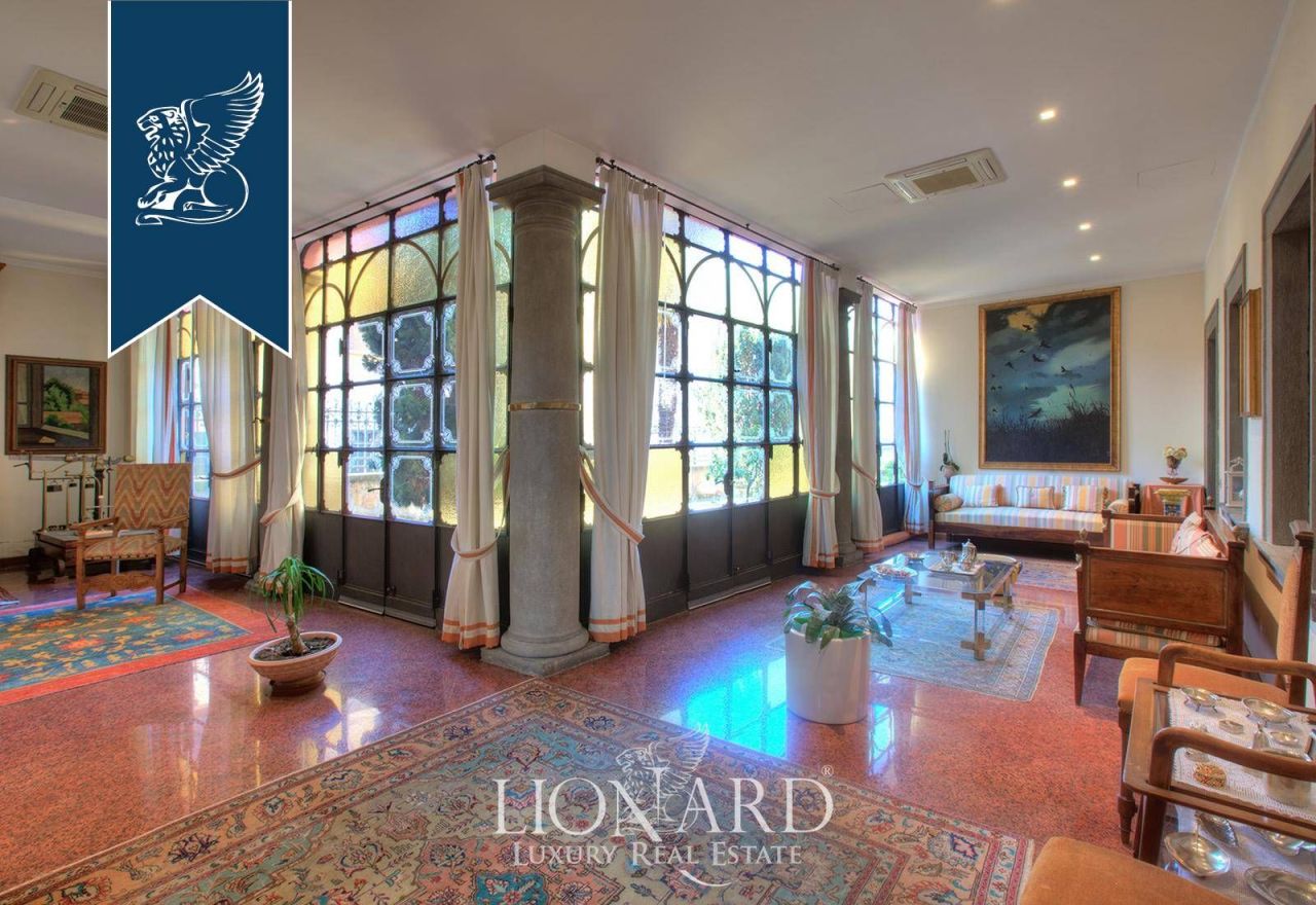 Villa in Bergamo, Italy, 1 000 m² - picture 12