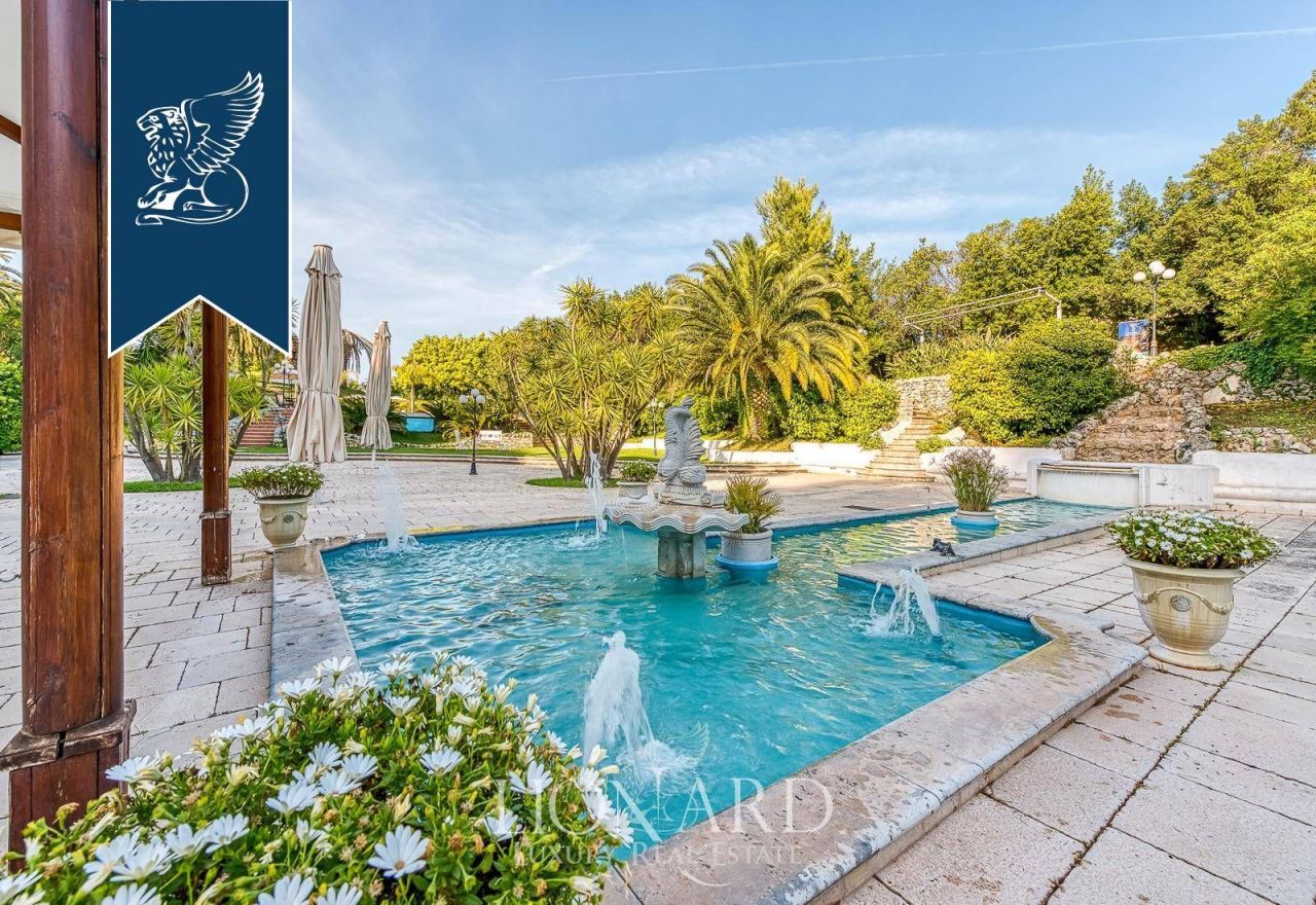 Villa à Ostuni, Italie, 2 000 m² - image 12