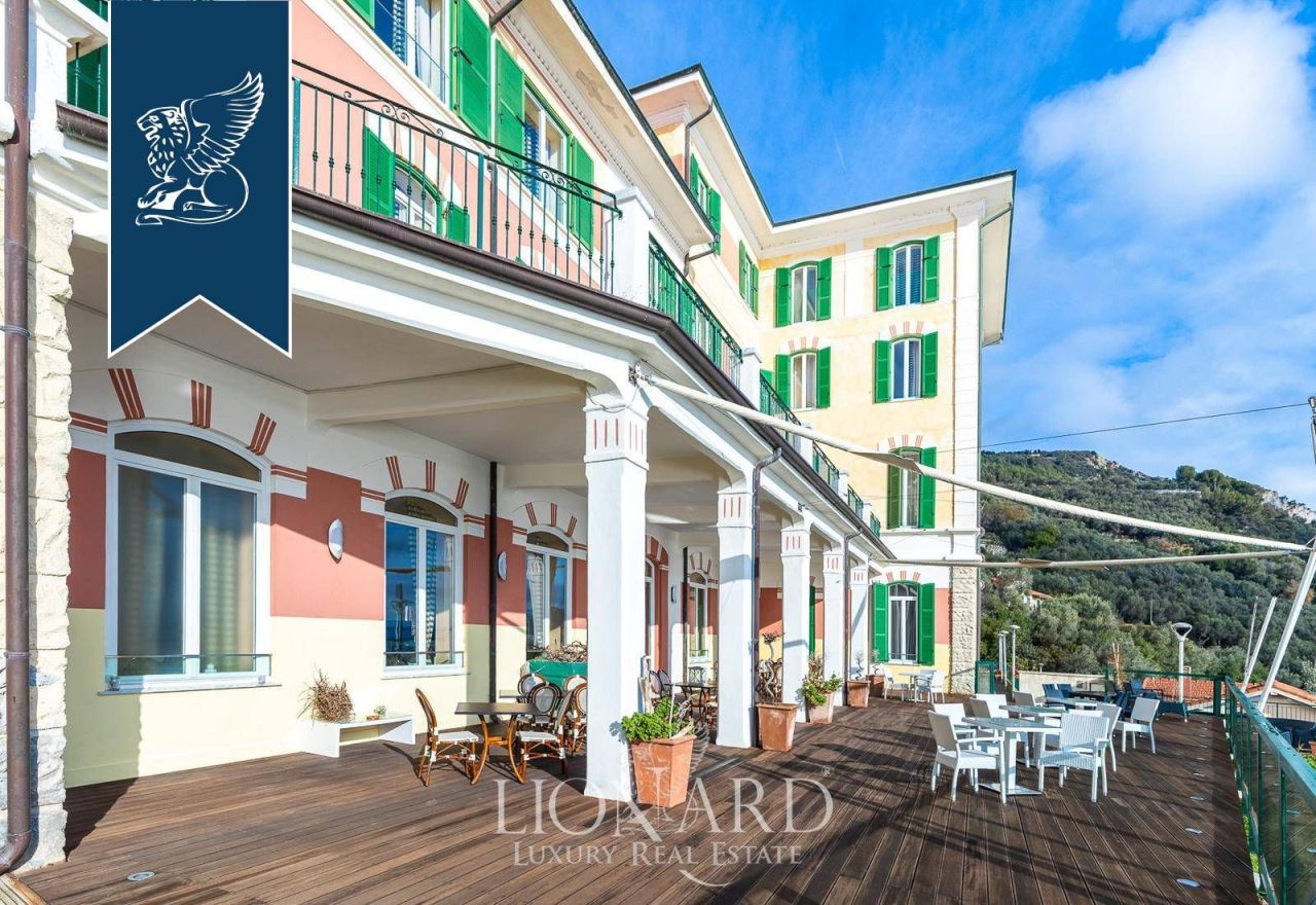 Villa in Savona, Italien, 4 280 m² - Foto 12