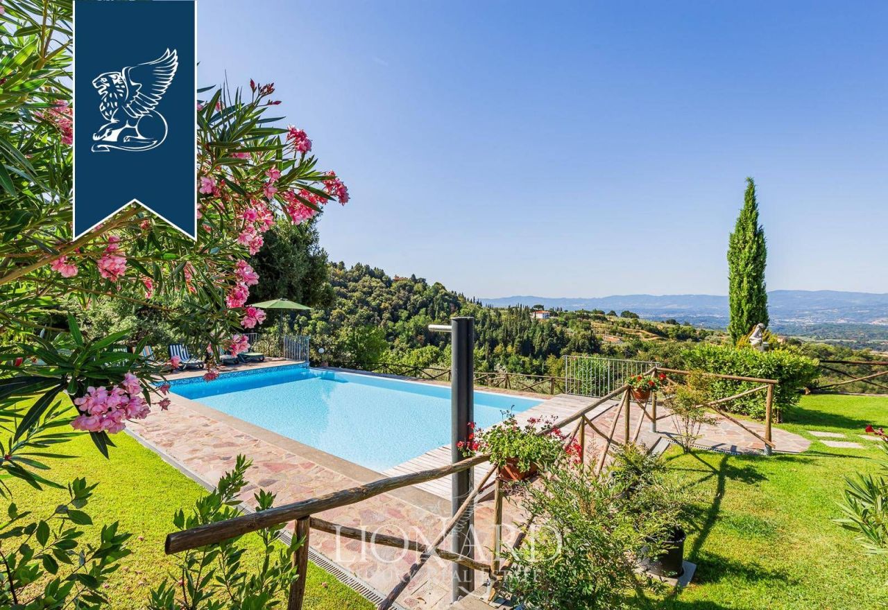 Farm in Florence, Italy, 500 m² - picture 12