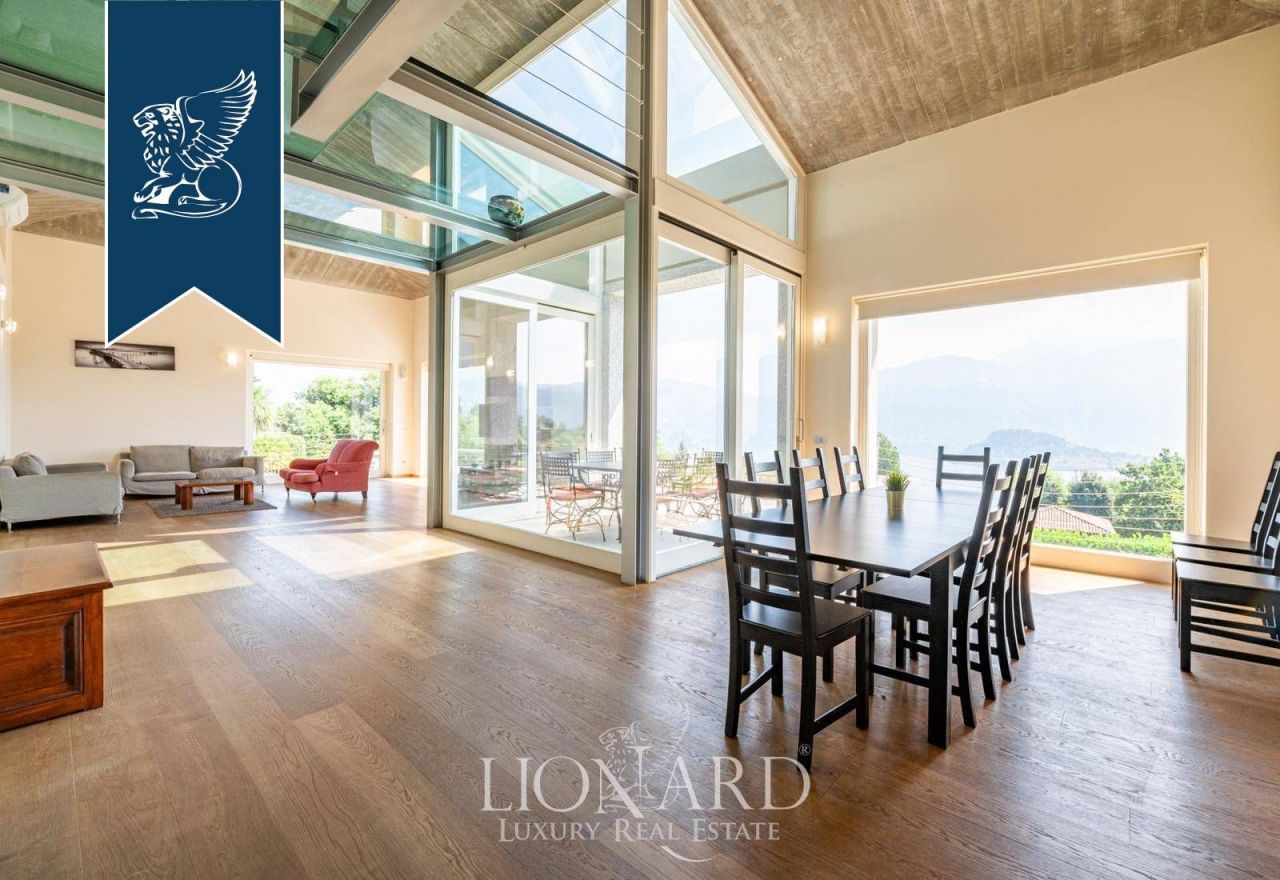 Villa a Griante, Italia, 300 m² - foto 12