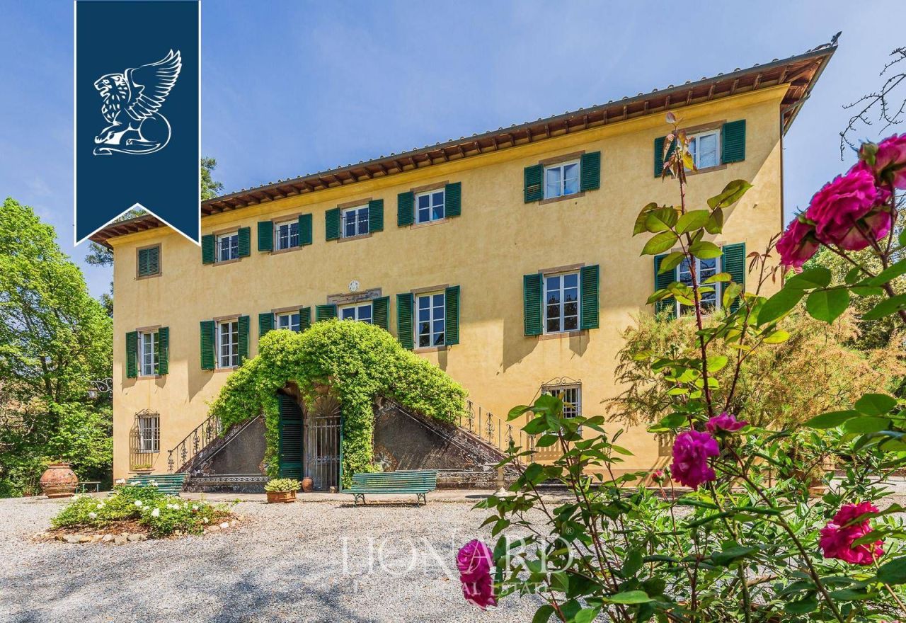 Villa in Lucca, Italy, 1 500 m² - picture 12