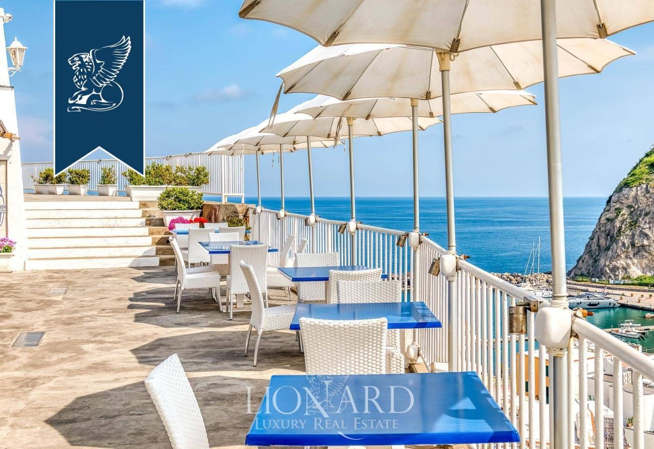 Hôtel à Naples, Italie, 1 200 m² - image 12