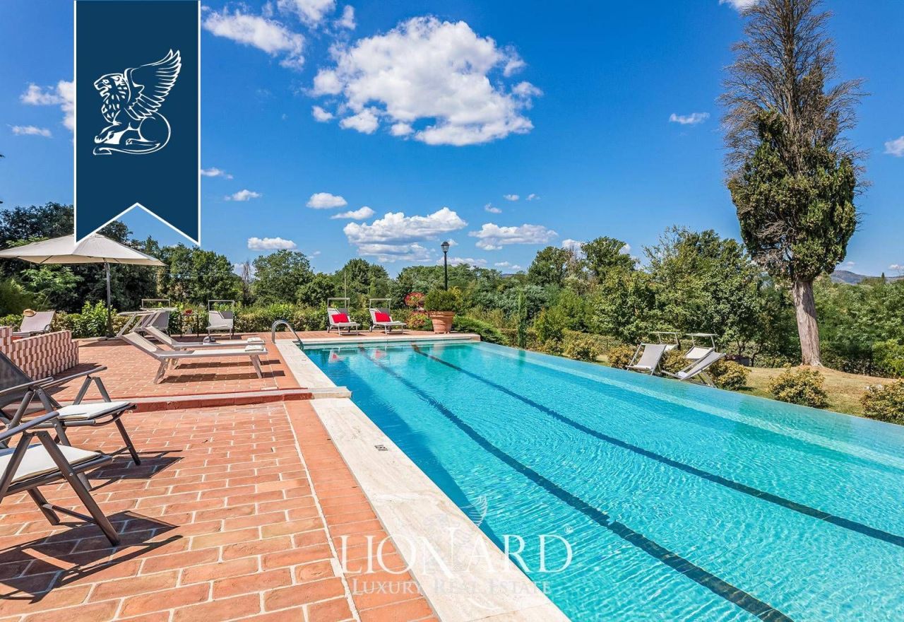 Villa in Arezzo, Italy, 1 200 m² - picture 12