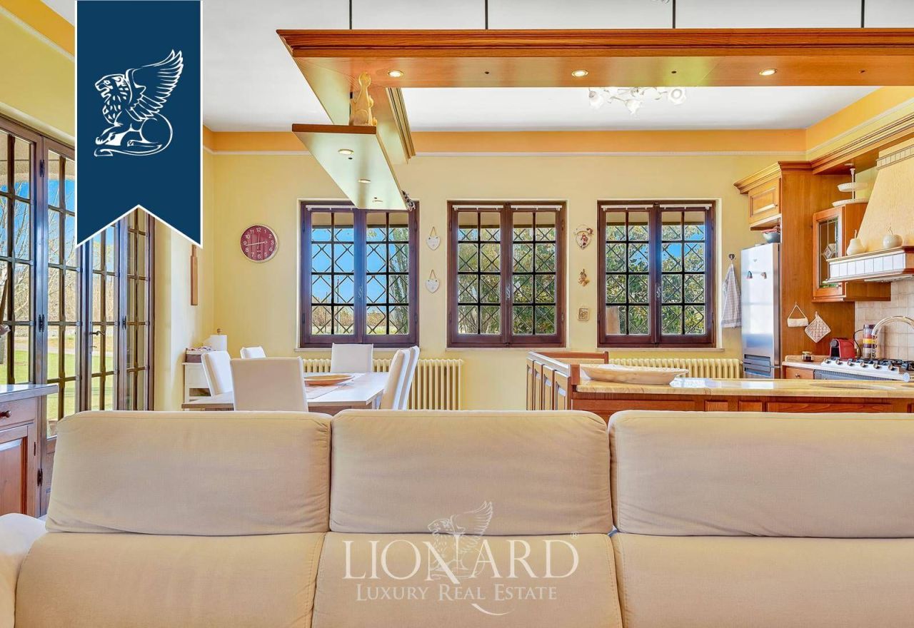 Villa in Pietrasanta, Italy, 420 m² - picture 12