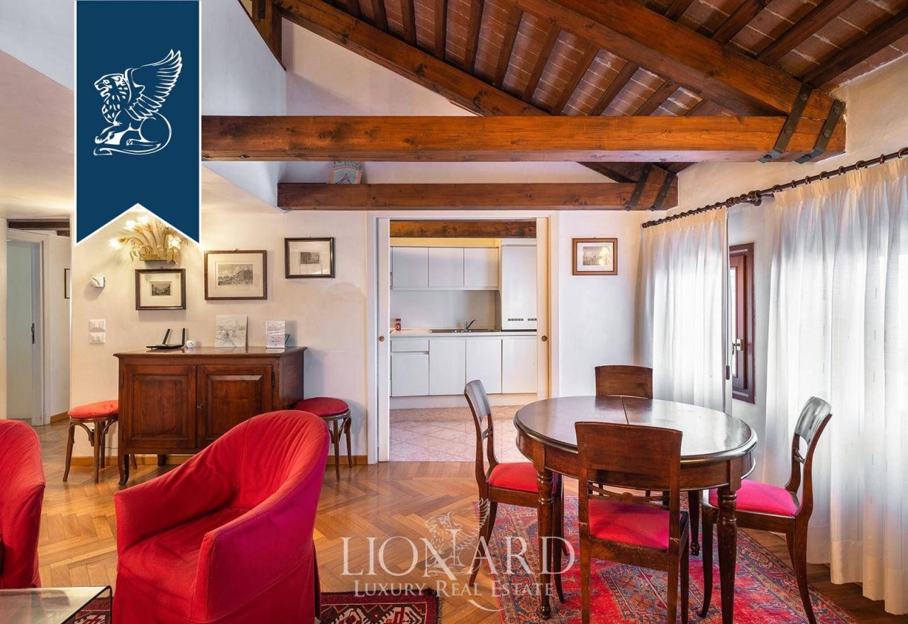 Apartment in Venice, Italy, 140 m² - picture 12