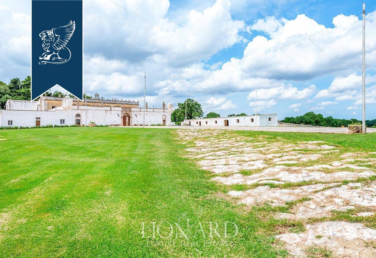 Villa in Taranto, Italy, 3 850 m² - picture 12