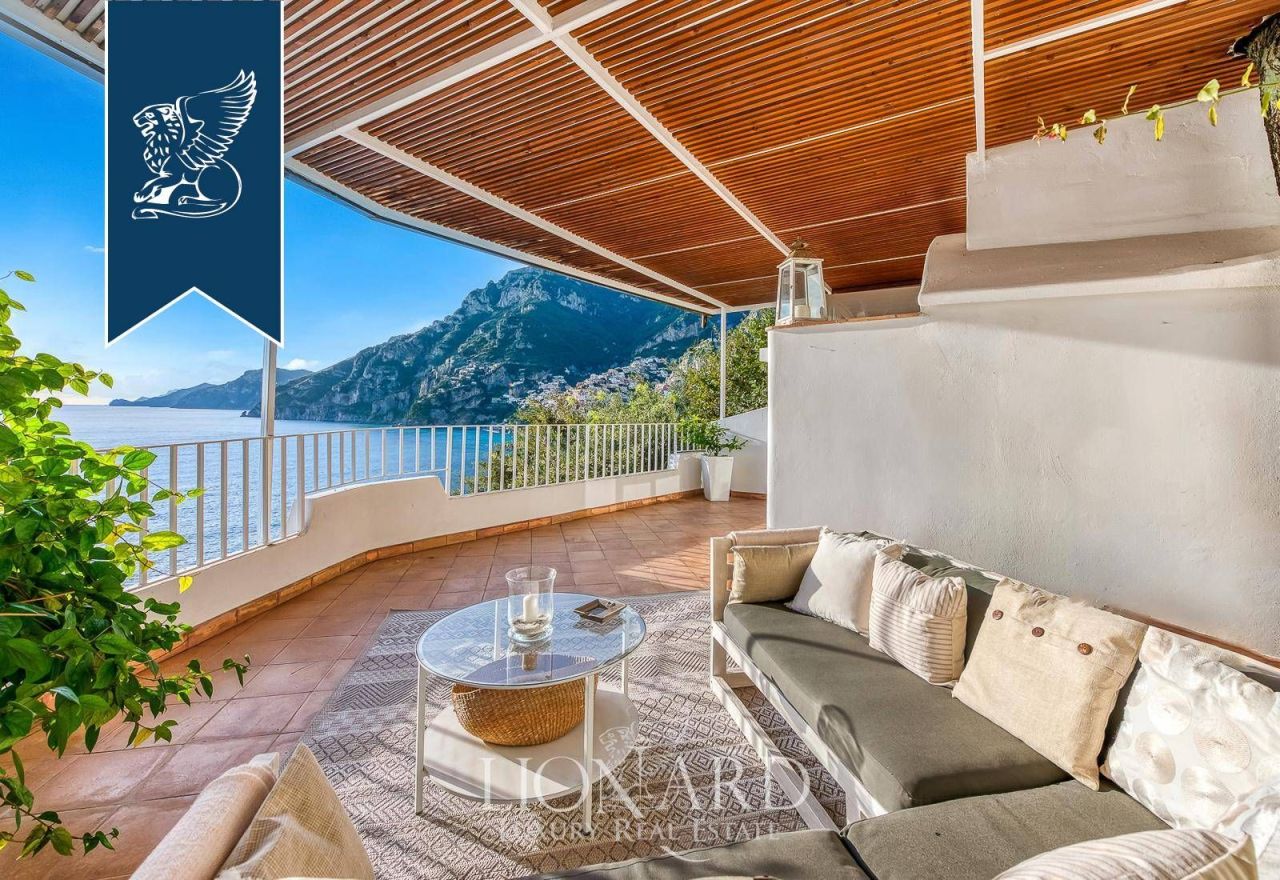 Villa à Salerne, Italie, 800 m² - image 12