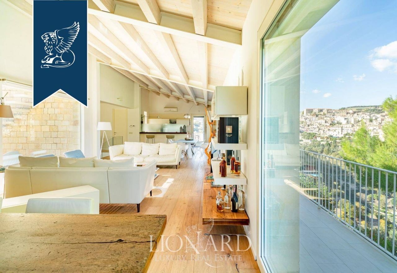 Villa in Ragusa, Italy, 350 m² - picture 11