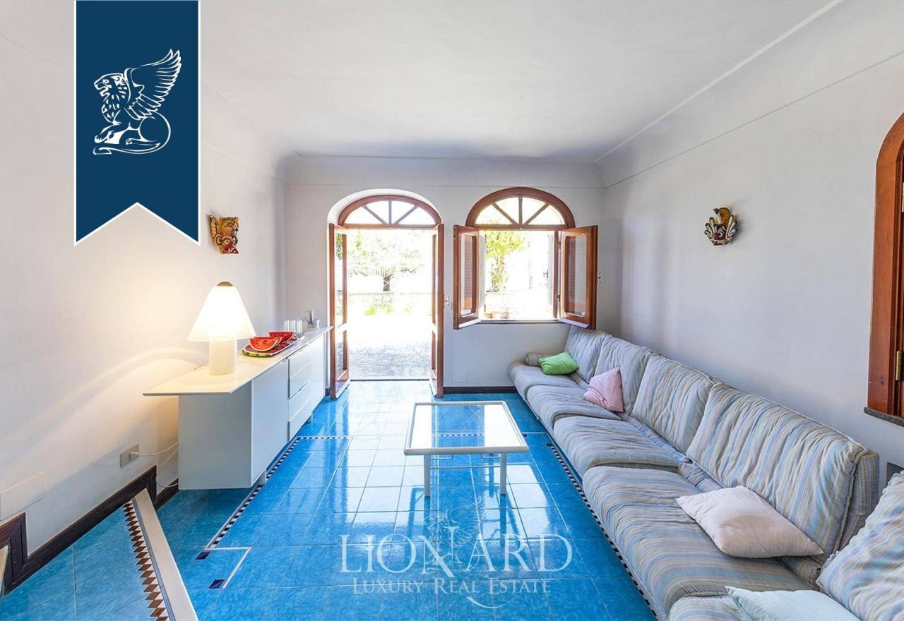 Villa en Nápoles, Italia, 300 m² - imagen 11