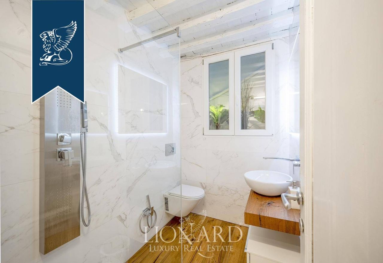 Apartment in Florence, Italy, 230 m² - picture 11