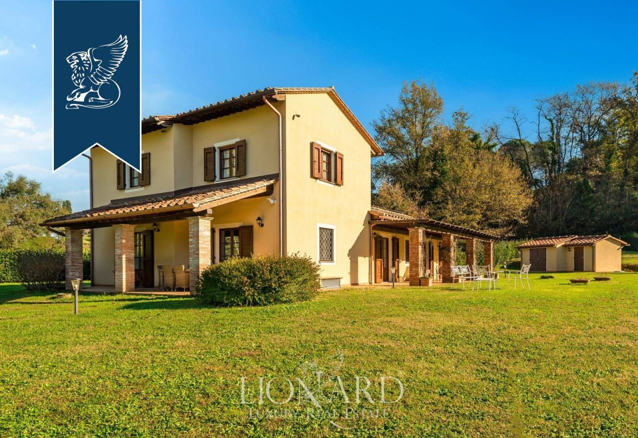 Villa à Lucques, Italie, 450 m² - image 11