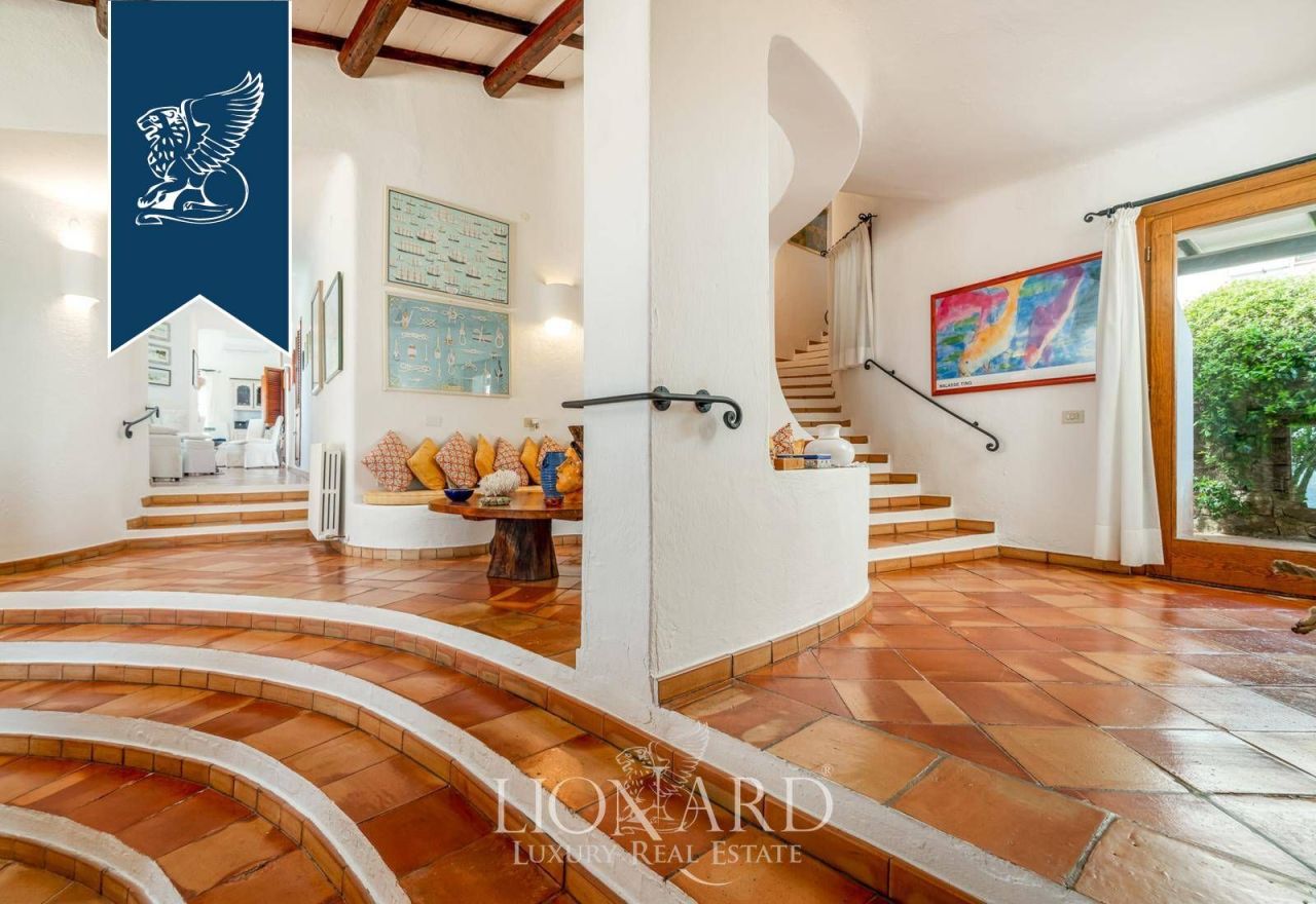 Villa à Palau, Italie, 476 m² - image 11