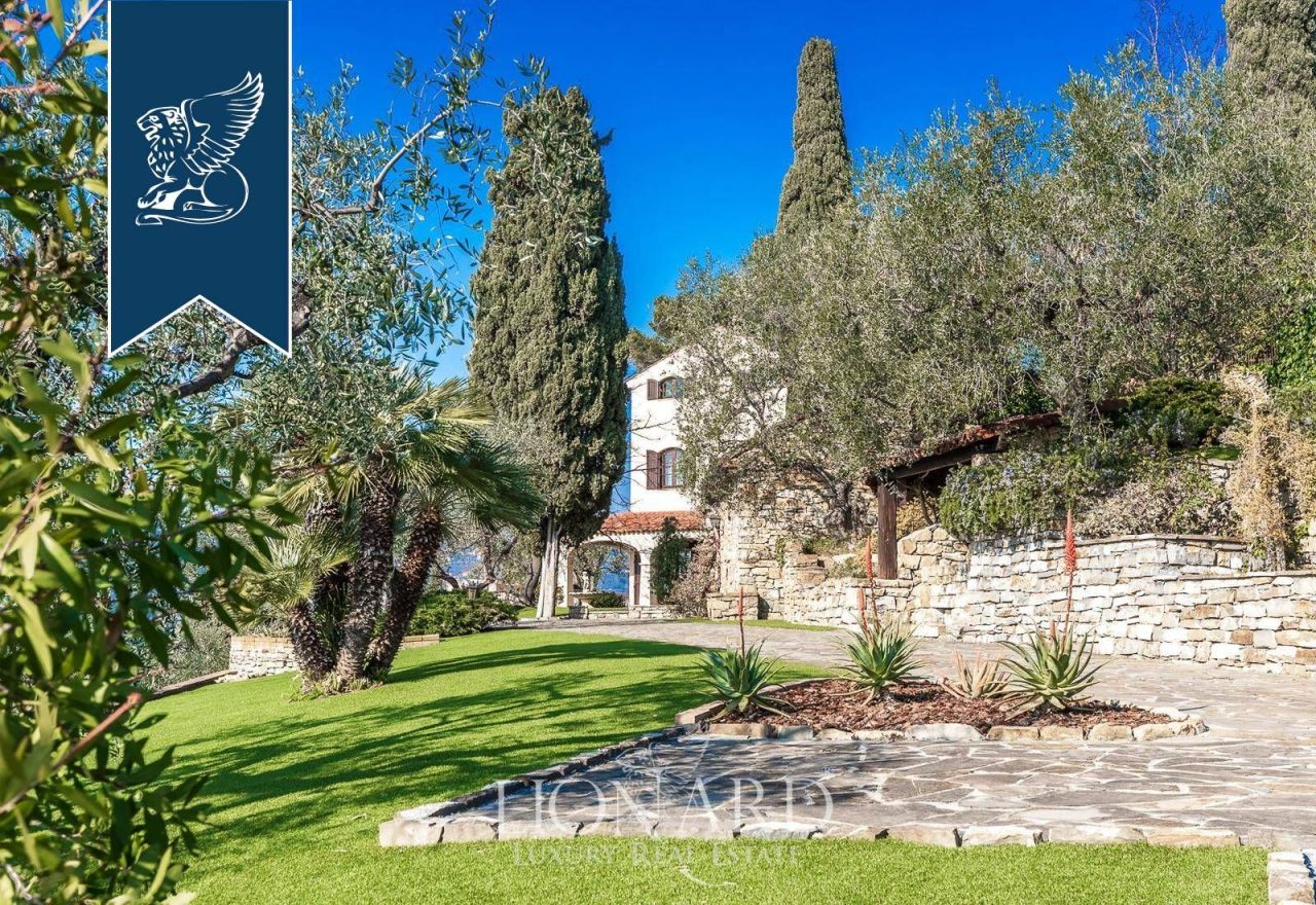 Villa à Imperia, Italie, 360 m² - image 11